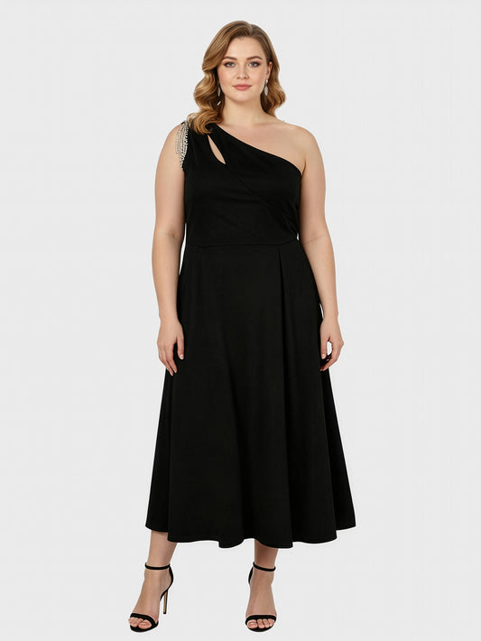 Lapa Plus Women's Elegant Sloping Shoulder Black Dress