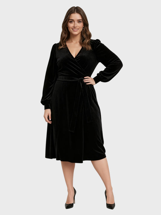 Lapa Plus Women's Velvet Tie-Waist Dress