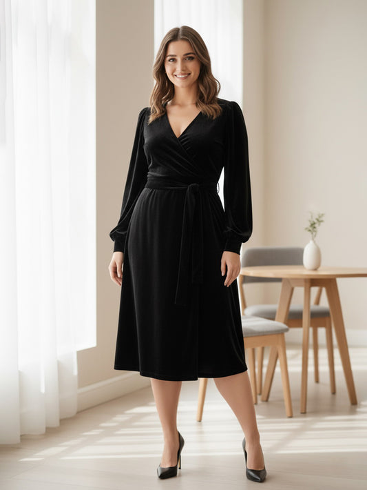 Lapa Plus Women's Velvet Tie-Waist Dress