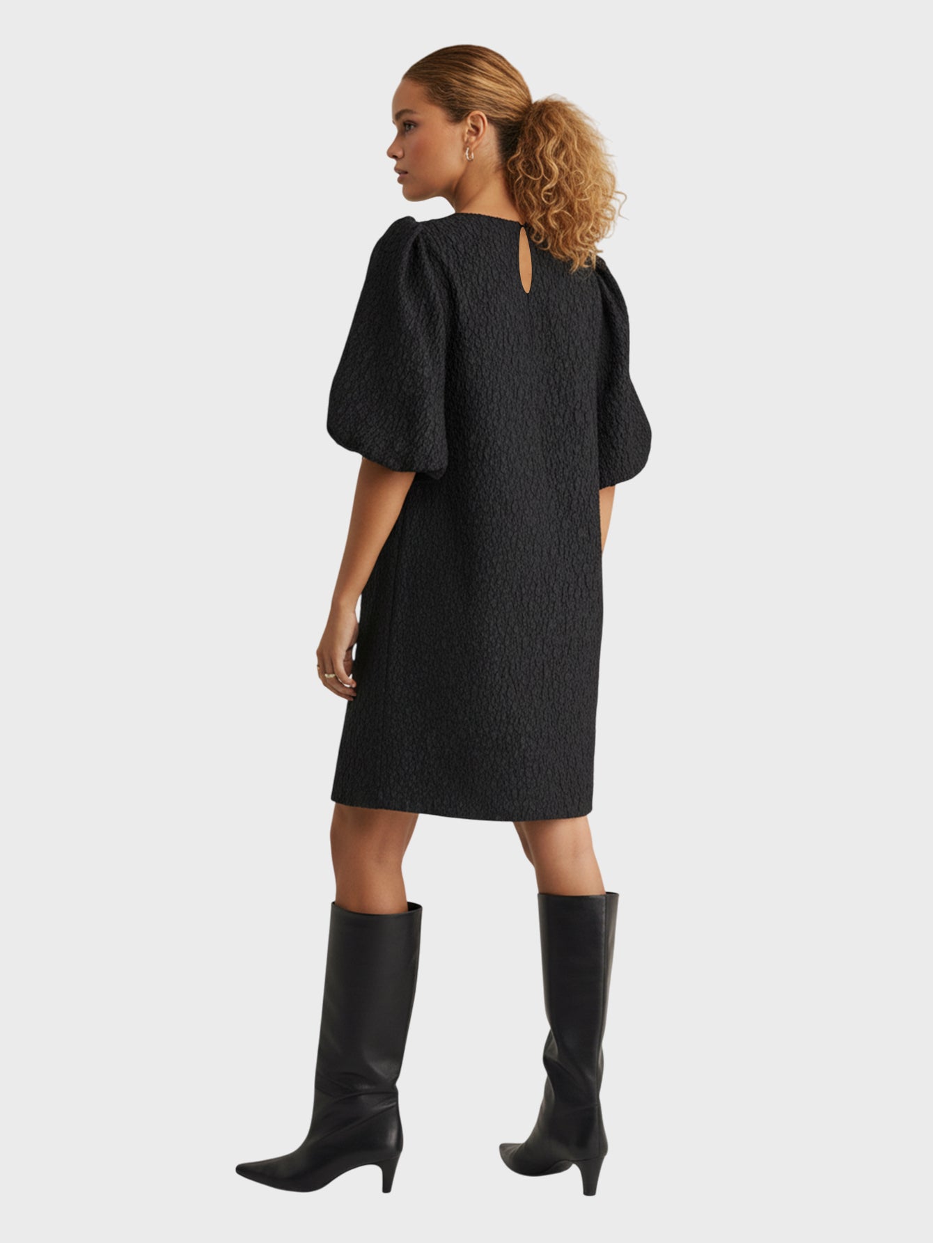 Lapa Plus Women's Classic Crew Neck Dress with Textured Texture