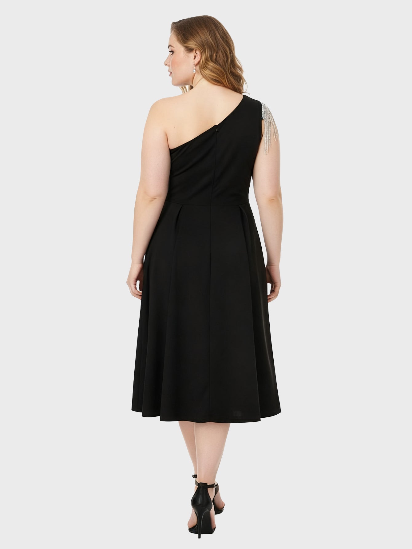 Lapa Plus Women's Elegant Sloping Shoulder Black Dress