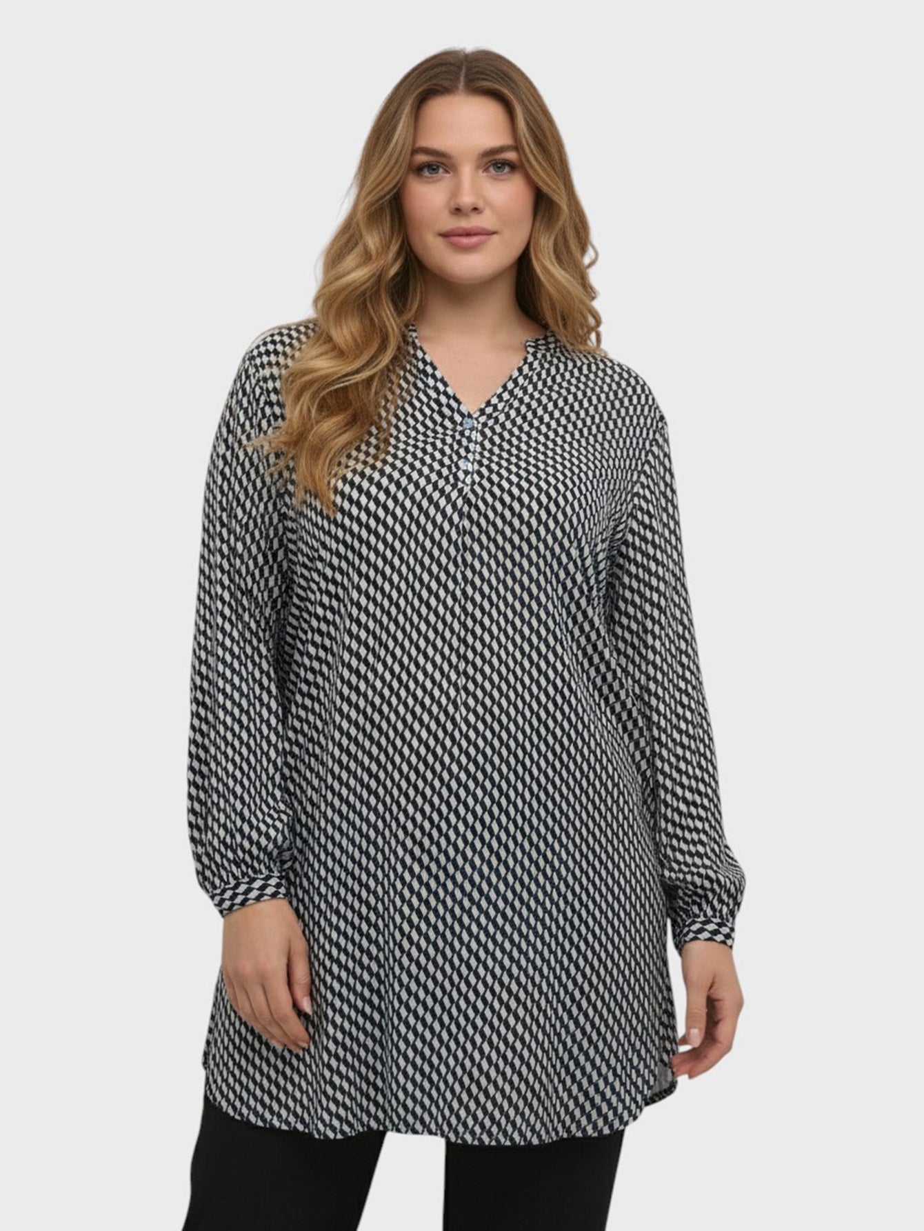 Lapa Plus Women's Casual Oversized Blouse For Outerwear