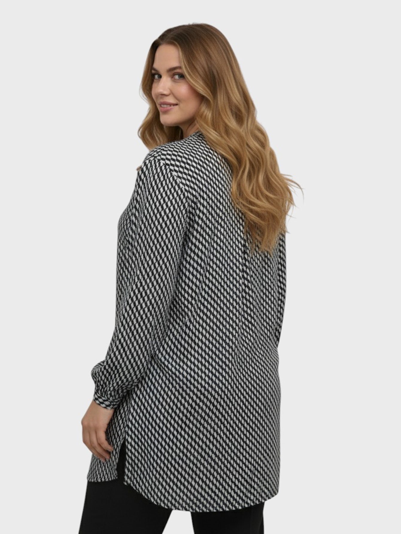 Lapa Plus Women's Casual Oversized Blouse For Outerwear