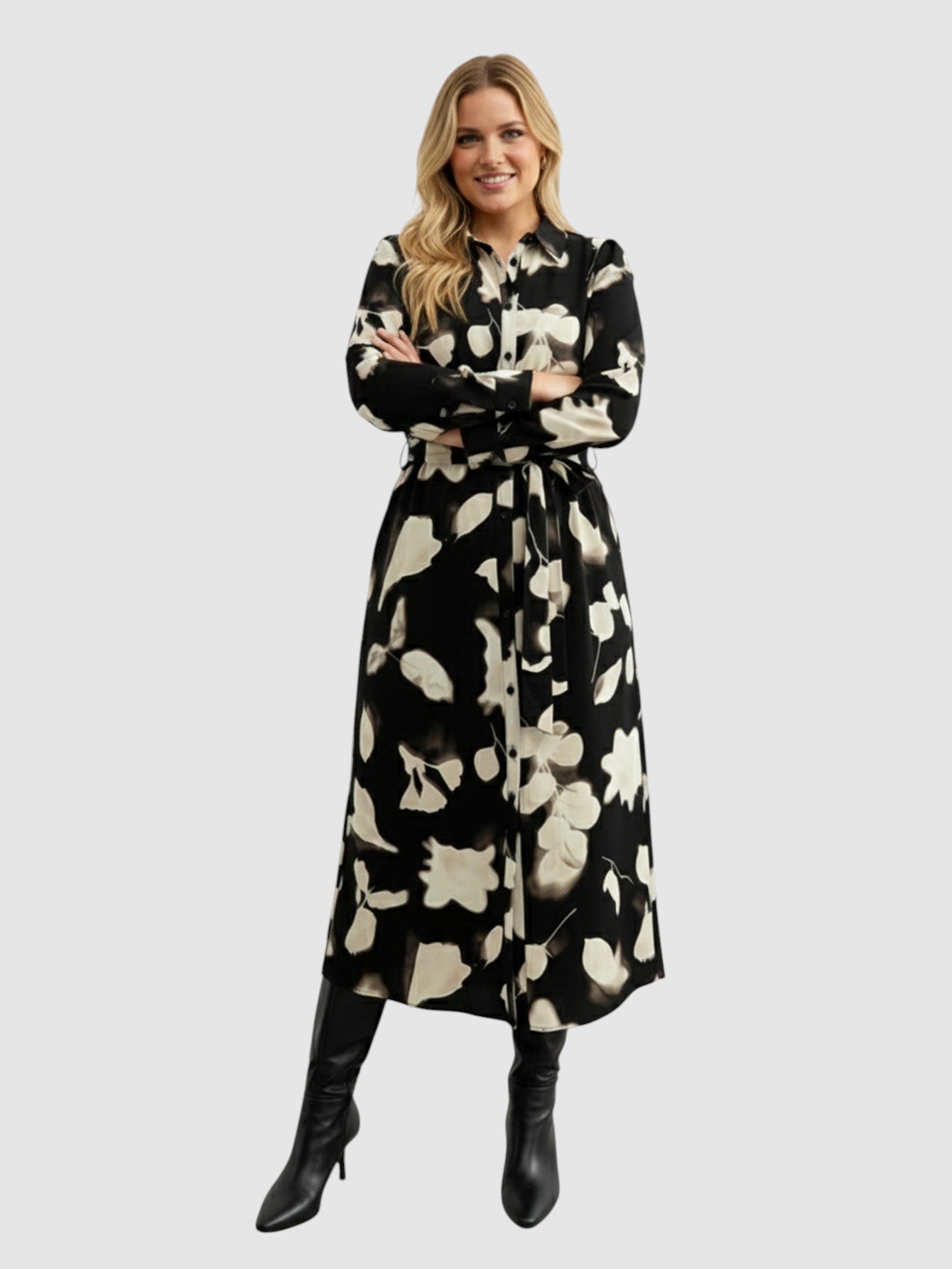 Lapa Plus Women's Black and White Printed Dress