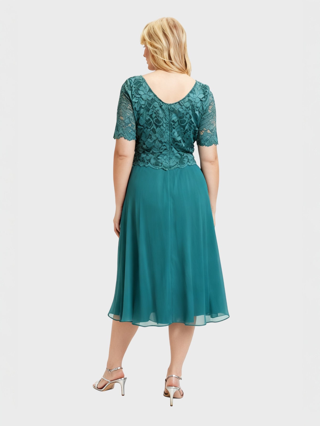 Lapa Plus Women's Lace-Trimmed Dress with Back Zip